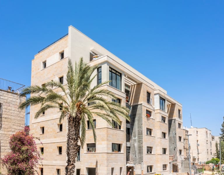 בן יפונה 10